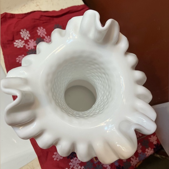 Fenton Ruffled Hobnail Milk Glass vase - Picture 4 of 5